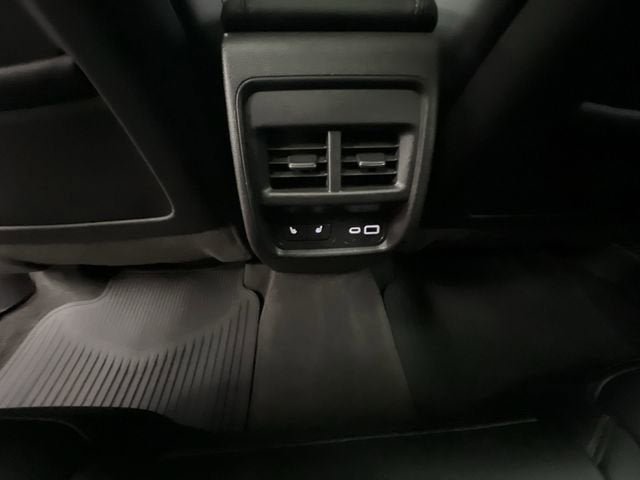 Certified 2024 Cadillac XT4 Premium Luxury AWD/4WD image 21