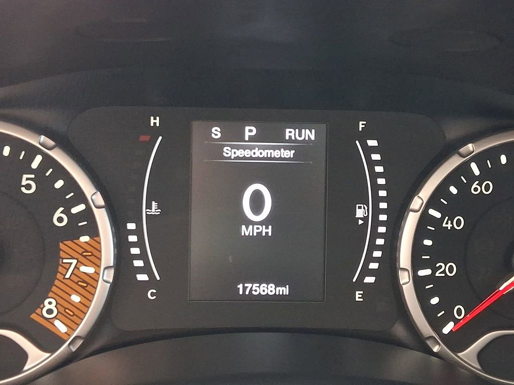 Used 2023 Jeep Renegade Latitude image 24