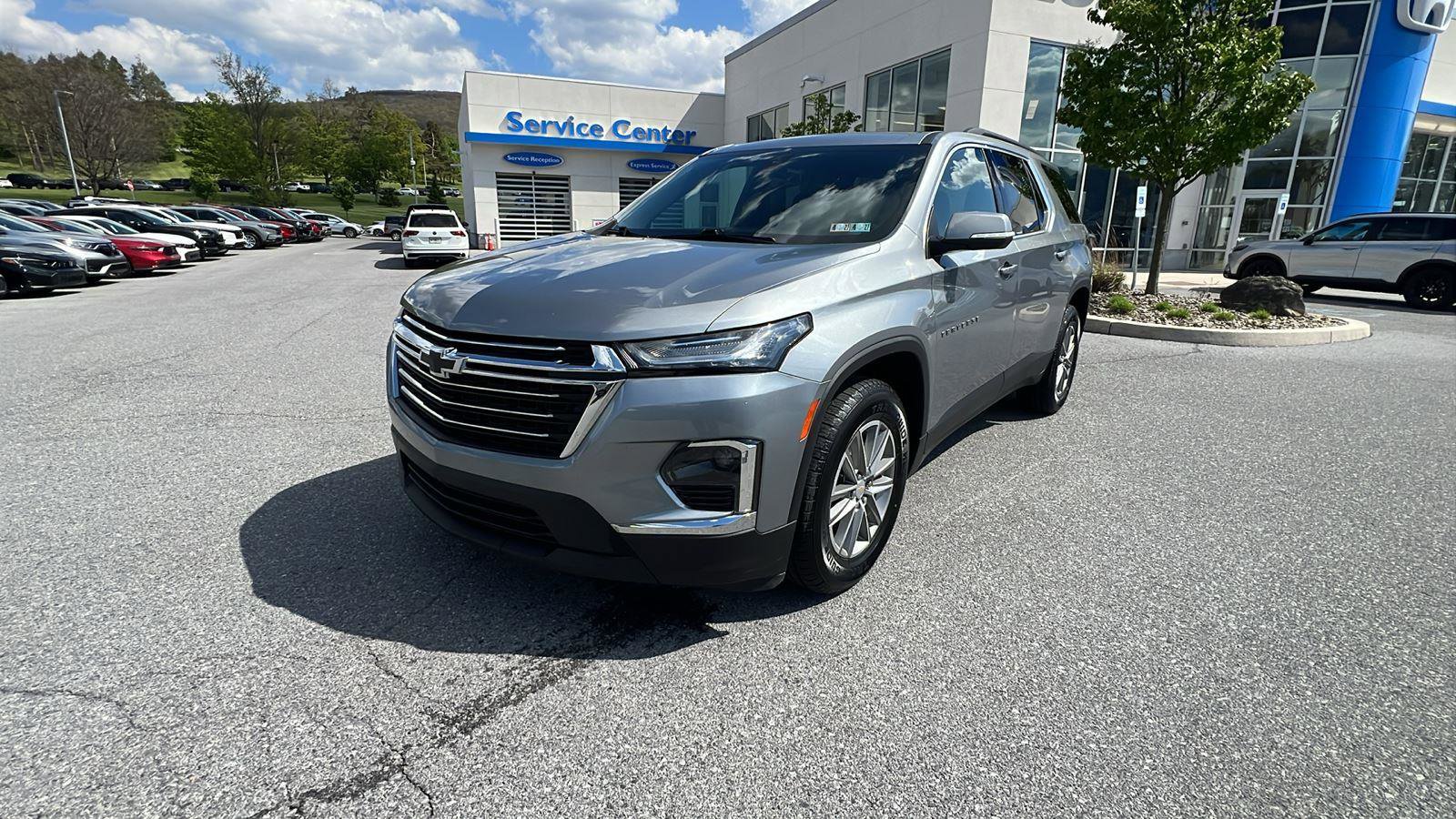 Used 2023 Chevrolet Traverse LT w/ LPO, Floor Liner Package AWD/4WD image 8