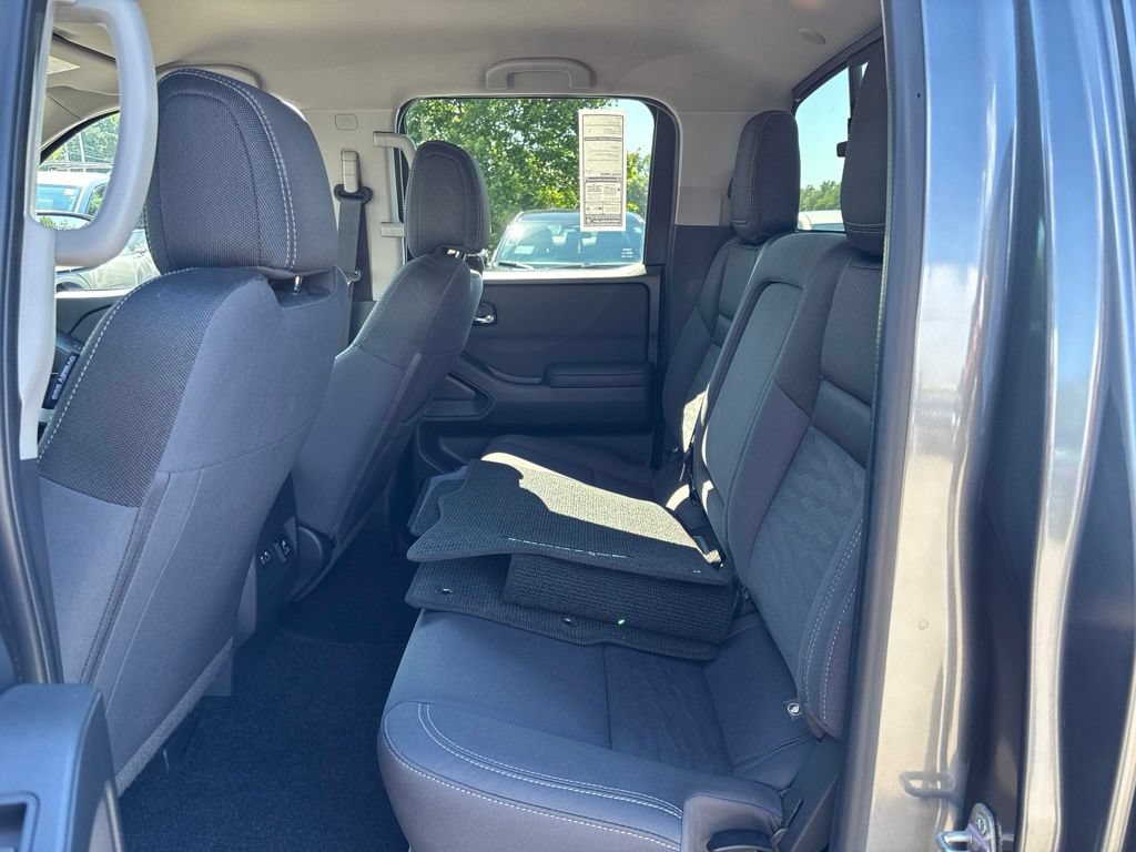 Used 2023 Nissan Frontier SV w/ SV Convenience Package AWD/4WD image 12