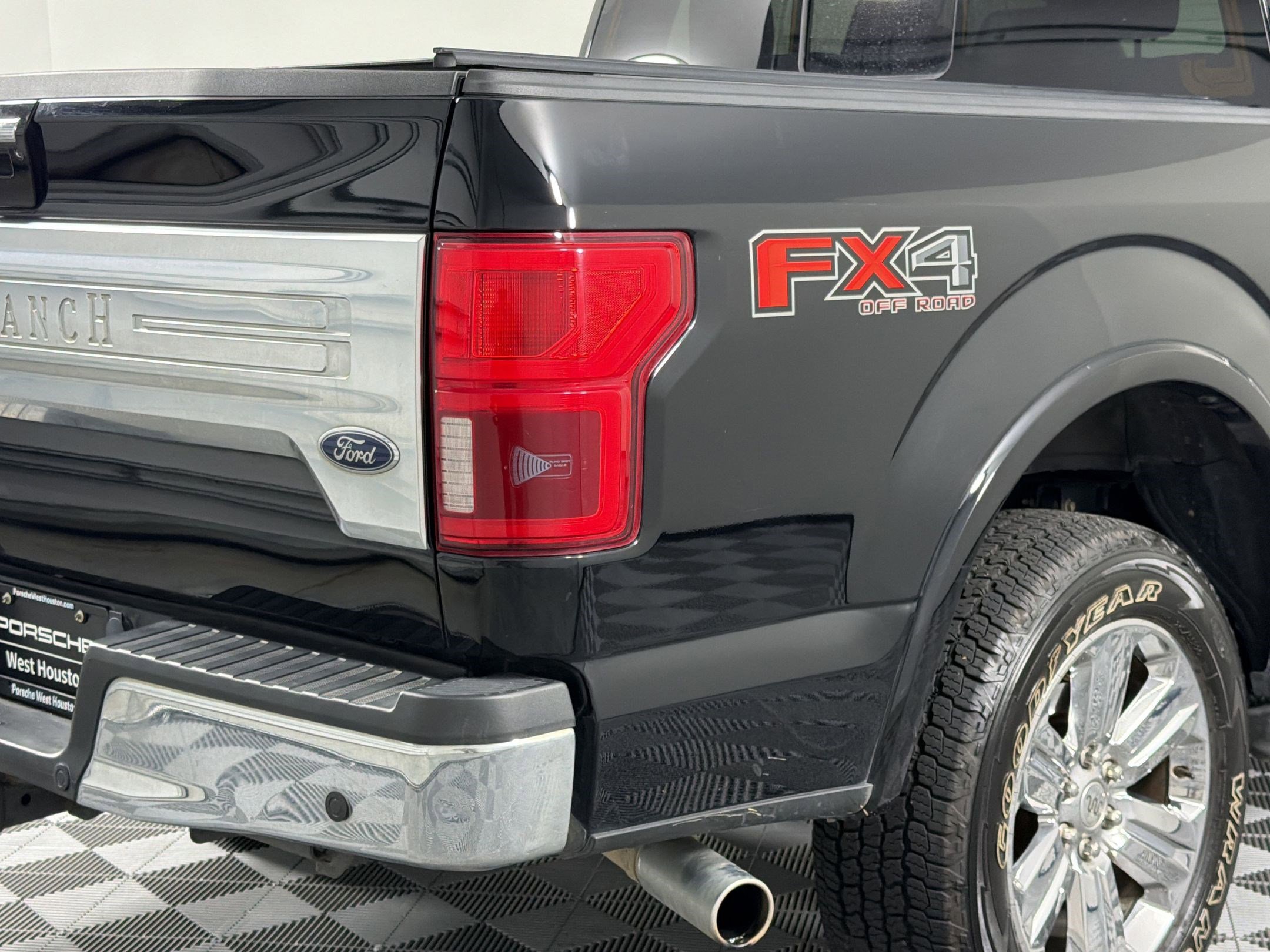 Used 2018 Ford F150 King Ranch w/ Equipment Group 601A Luxury image 10