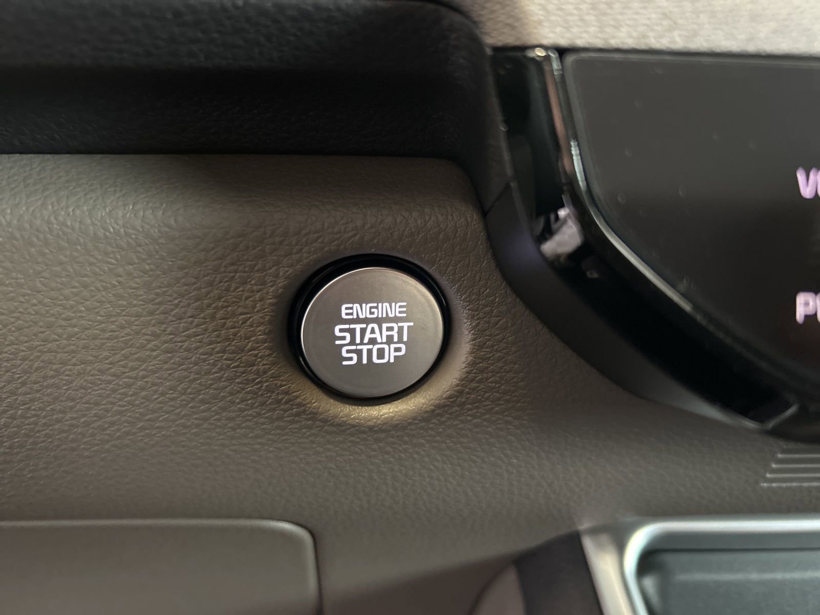 New 2026 Kia Carnival EX image 29