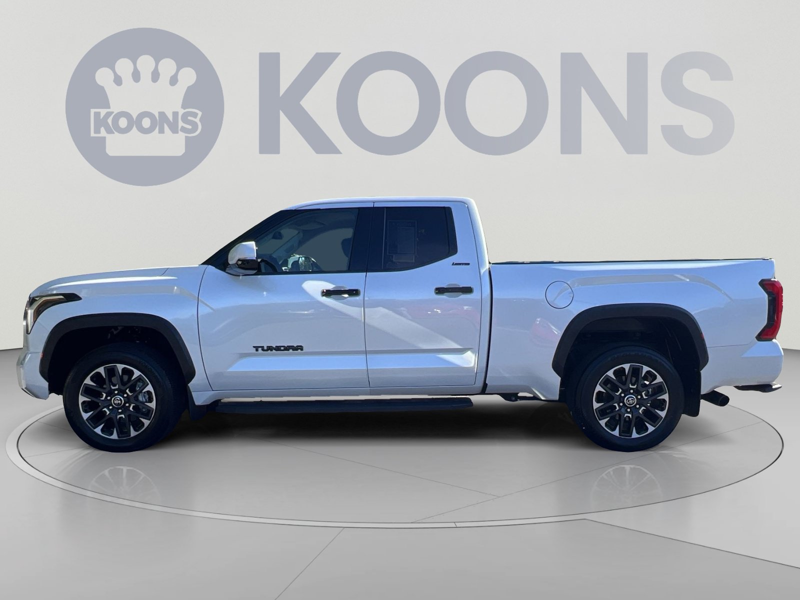 Used 2023 Toyota Tundra Limited AWD/4WD image 5