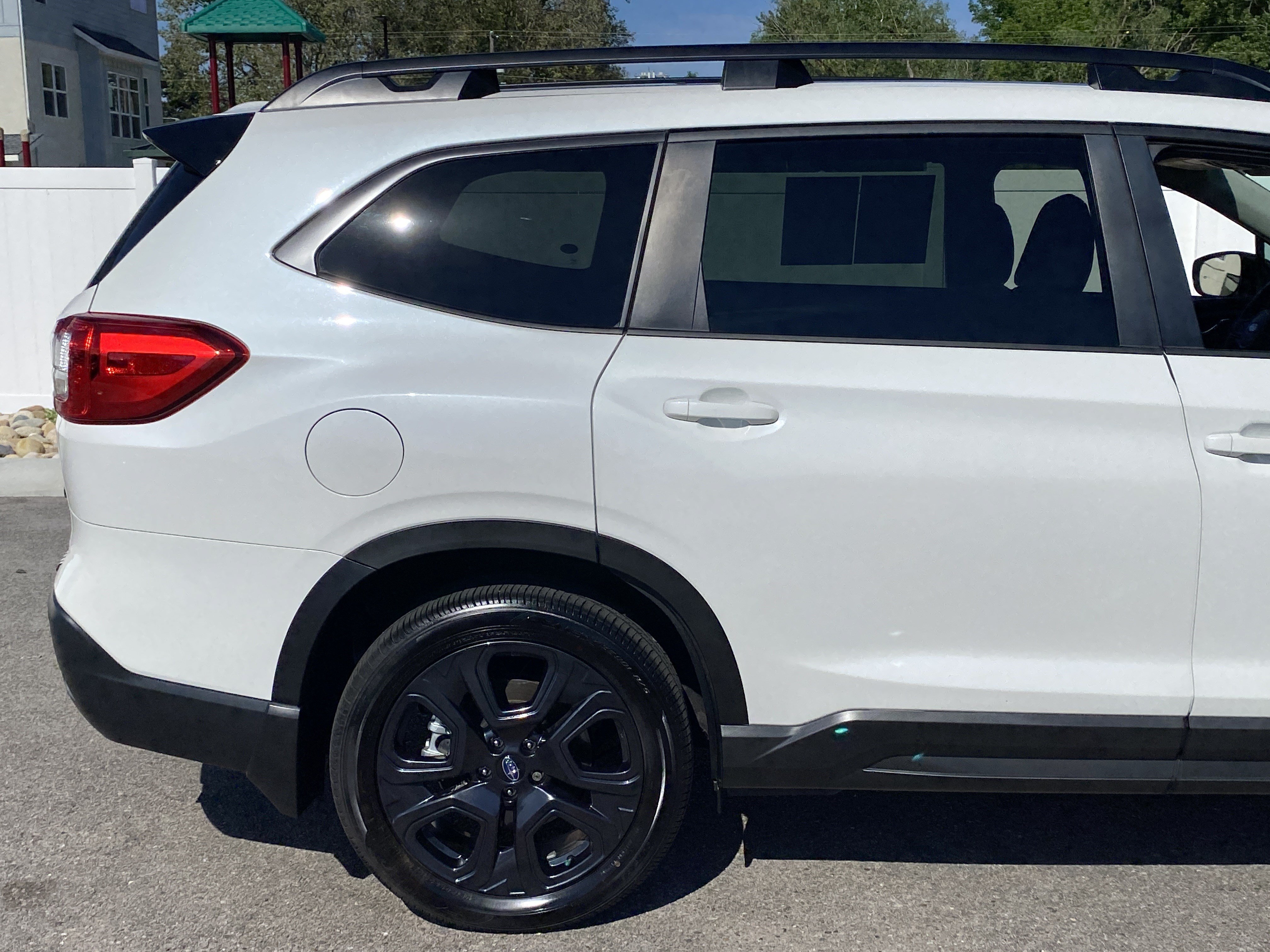 Certified 2025 Subaru Ascent Bronze Edition AWD/4WD image 6