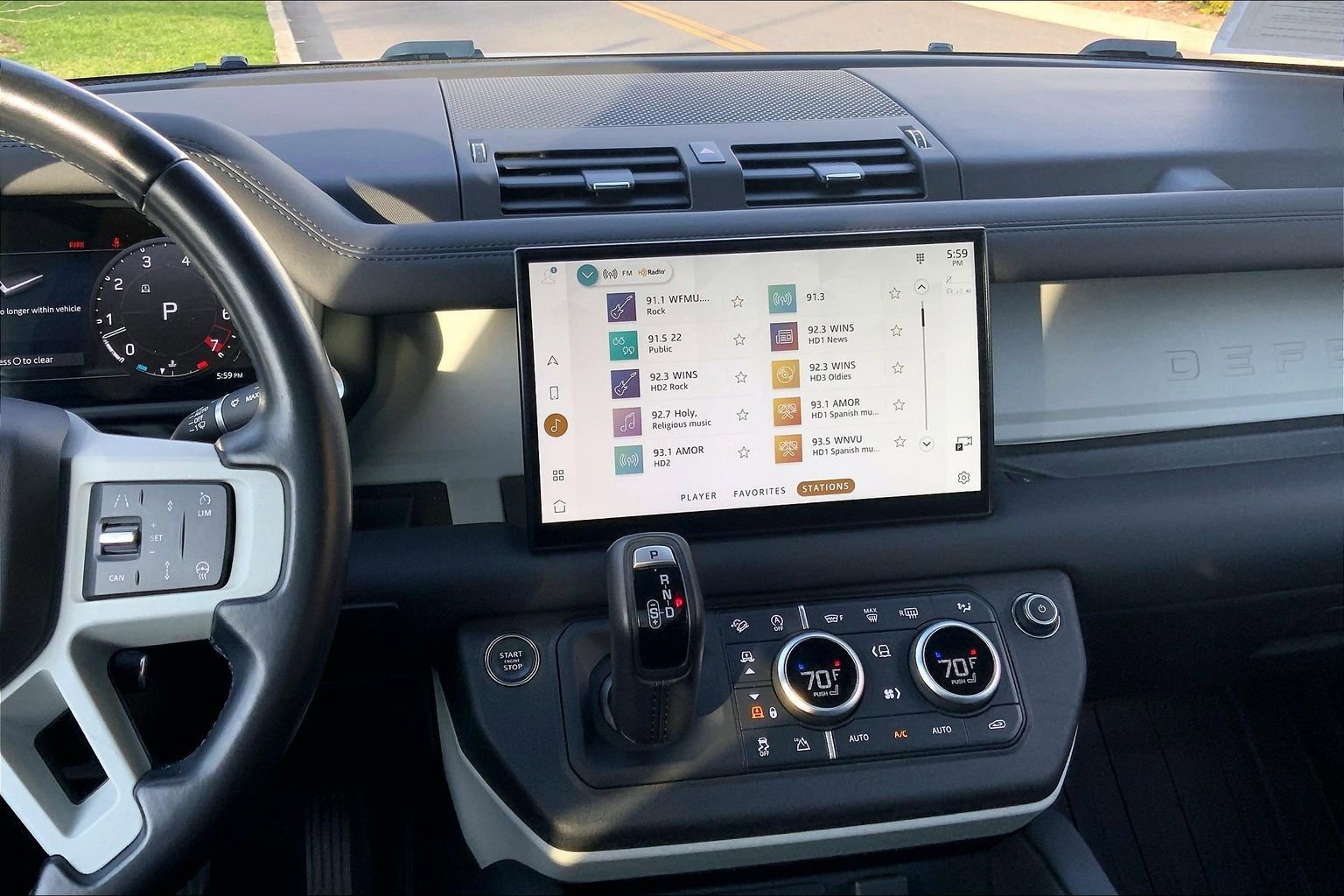 Used 2024 Land Rover Defender 130 S image 6