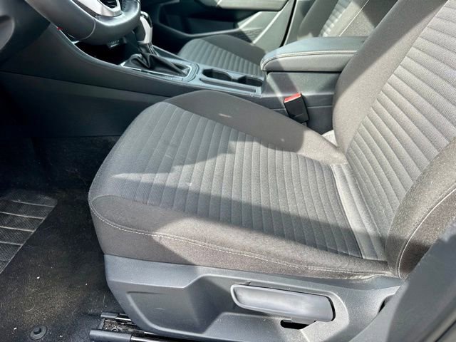 Certified 2025 Volkswagen Jetta S image 14