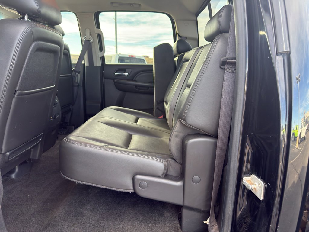 Used 2013 GMC Sierra 2500 Denali w/ Suspension Package, Off-Road image 10