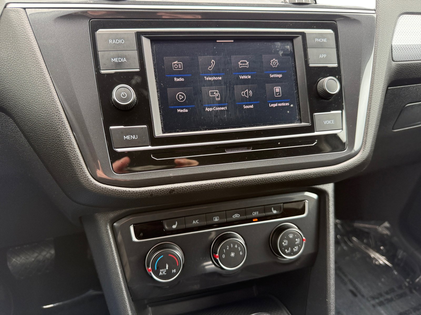 Used 2023 Volkswagen Tiguan S FWD image 12