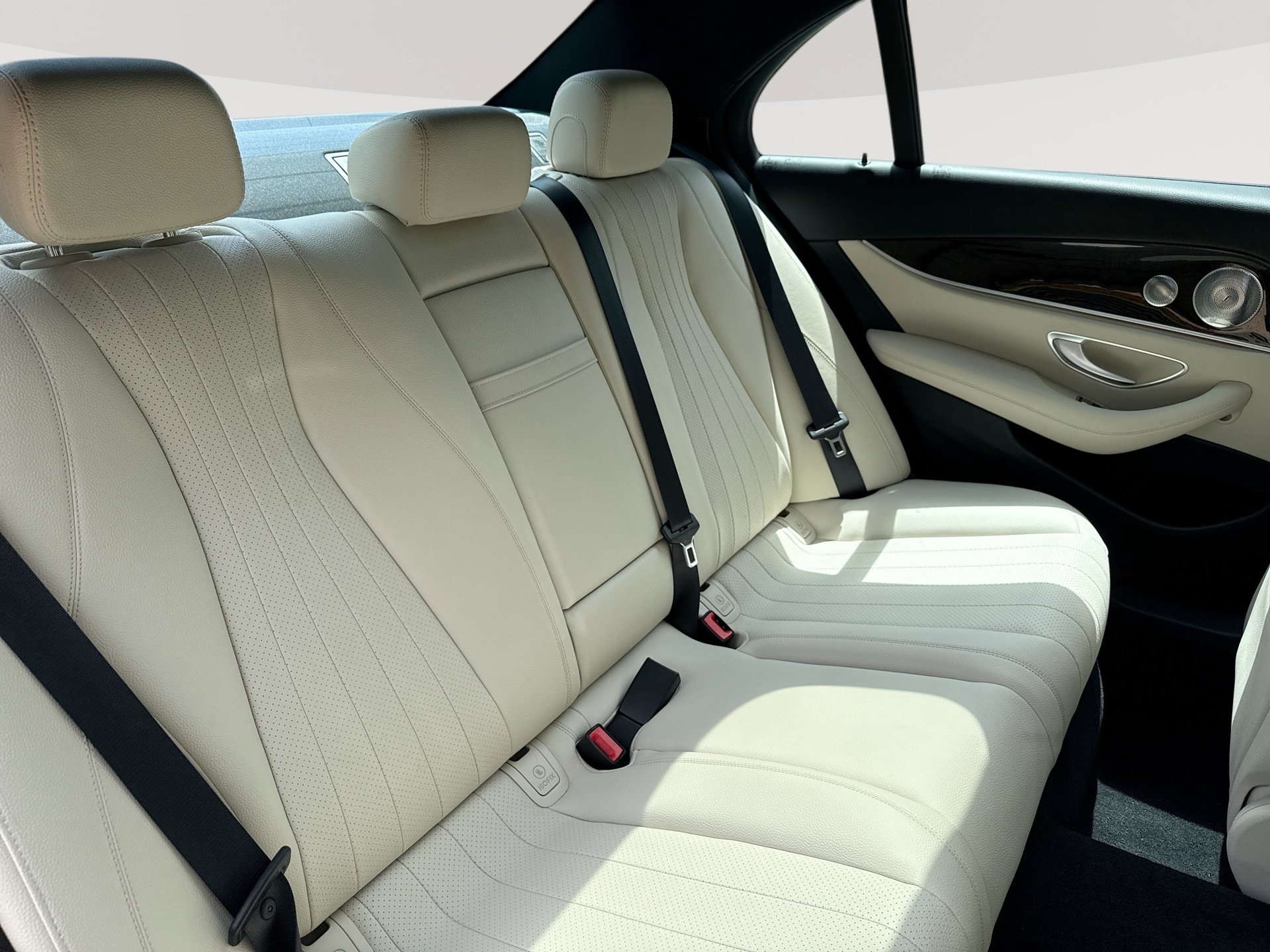 Used 2019 Mercedes-Benz E 300 w/ Premium 1 Package image 26