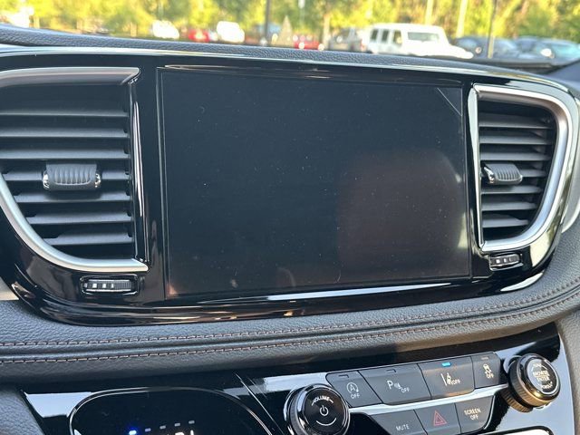 New 2026 Chrysler Pacifica Pinnacle image 24