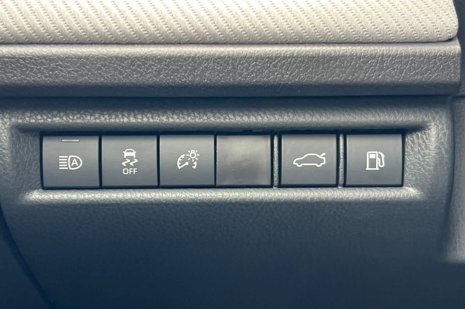 New 2026 Toyota Camry SE w/ Convenience Package FWD image 26
