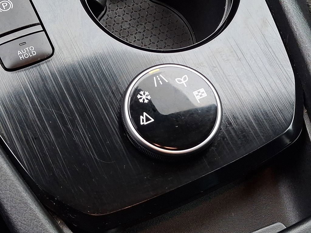 Used 2023 Nissan Rogue SV image 23