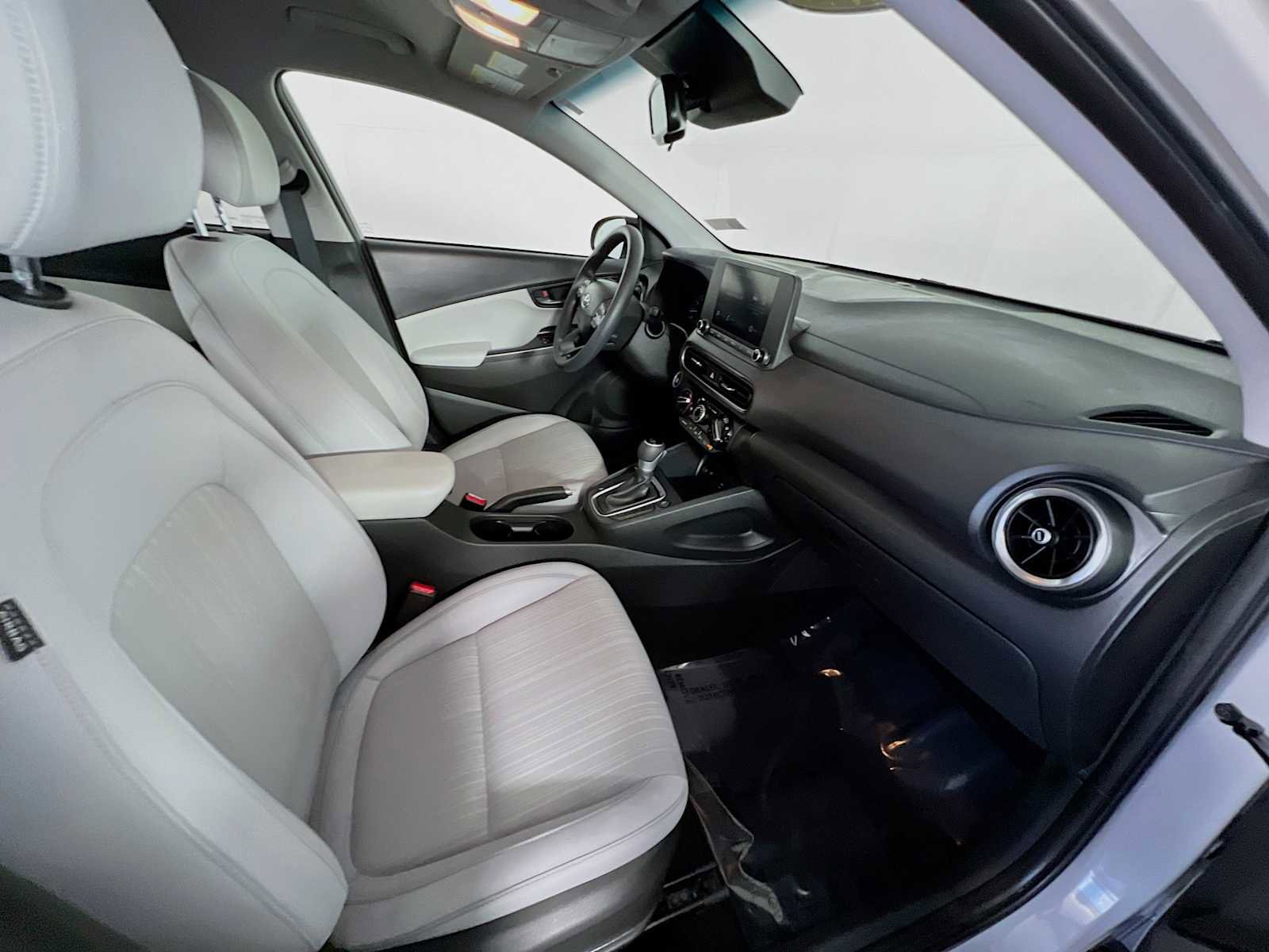 Certified 2023 Hyundai Kona SEL AWD/4WD image 26