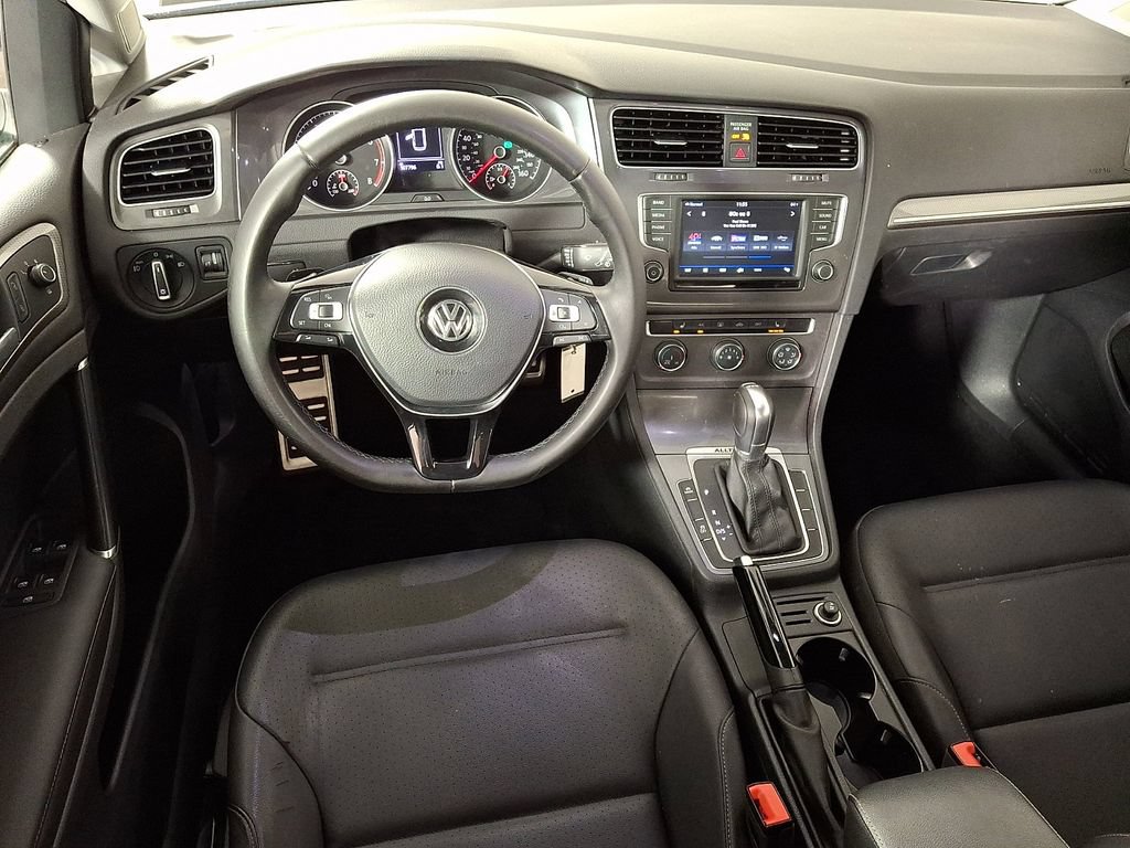 Used 2017 Volkswagen Golf Alltrack S AWD/4WD image 2