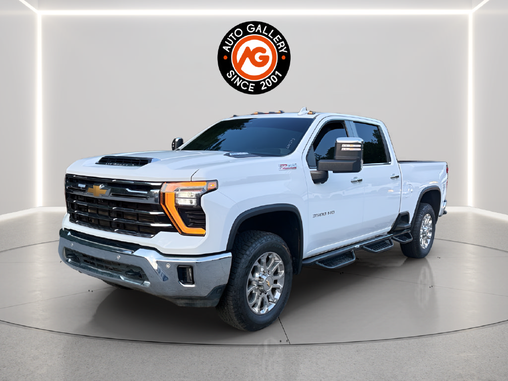 Used 2024 Chevrolet Silverado 3500 LTZ w/ LTZ Plus Package AWD/4WD image 3
