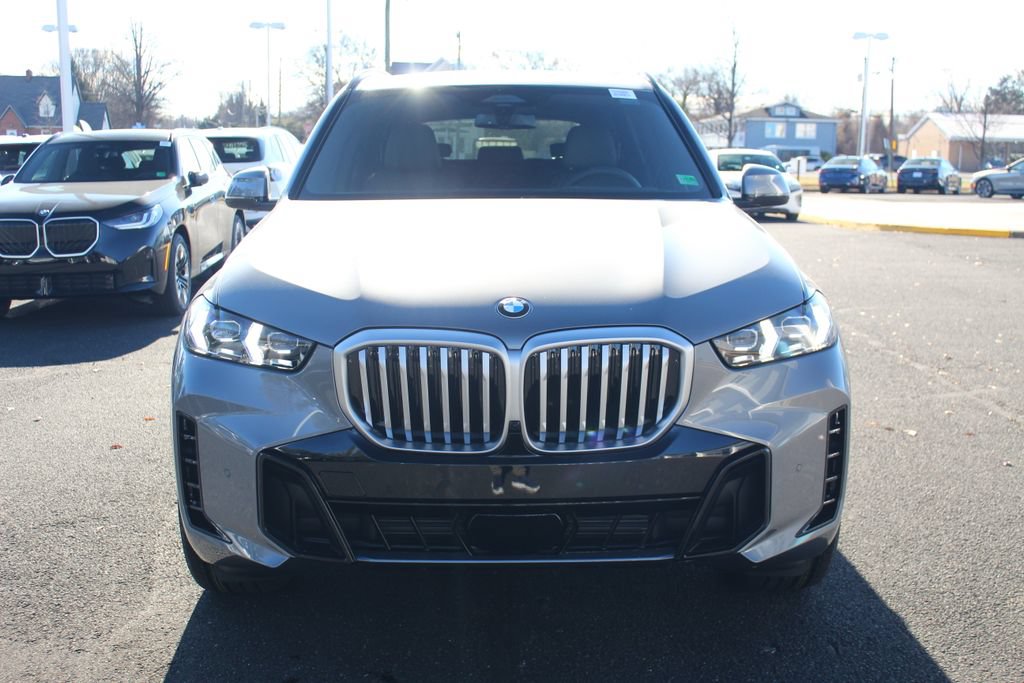 New 2026 BMW X5 xDrive40i w/ Executive Package AWD/4WD image 2