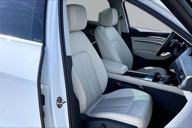 Used 2024 Audi Q8 e-tron Premium AWD/4WD image 7