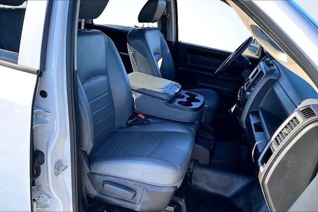 Used 2020 RAM 1500 Tradesman w/ Chrome Appearance Group image 28