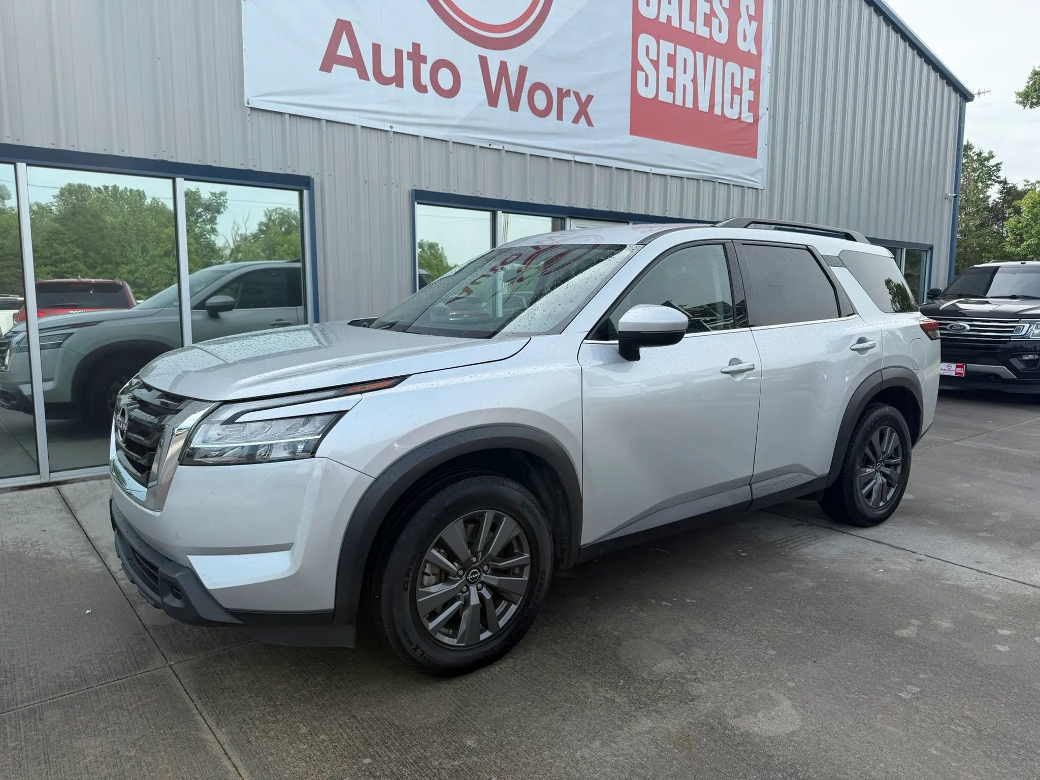 Used 2022 Nissan Pathfinder SV AWD/4WD image 26