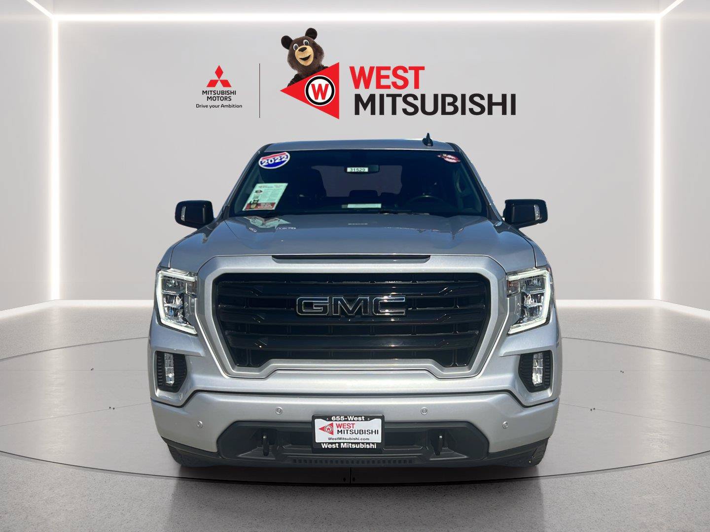 Used 2022 GMC Sierra 1500 Elevation w/ LPO, Elevation Black Package AWD/4WD image 8