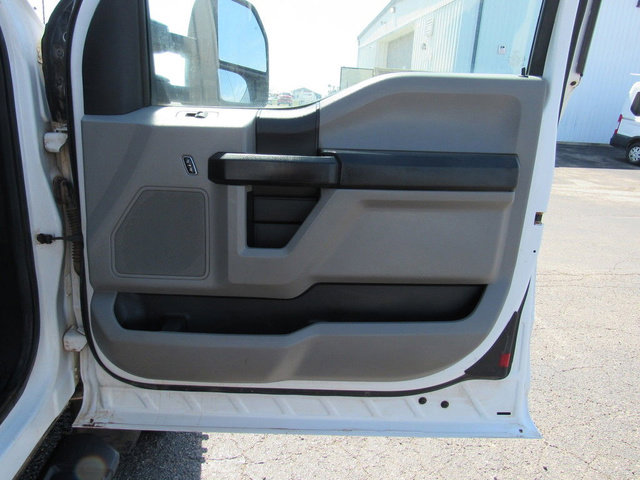 Used 2019 Ford F550 4x4 SuperCab Super Duty image 13