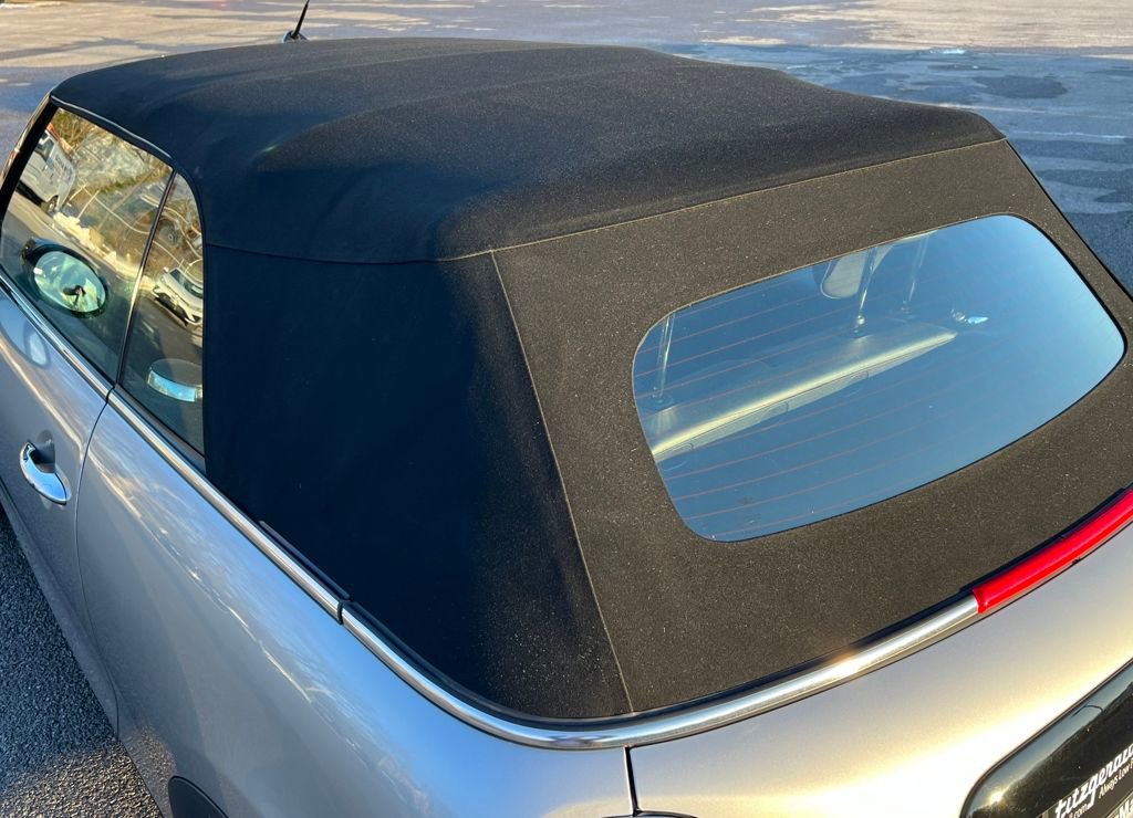 Used 2023 MINI Cooper Classic w/ Signature Upholstery Package image 14