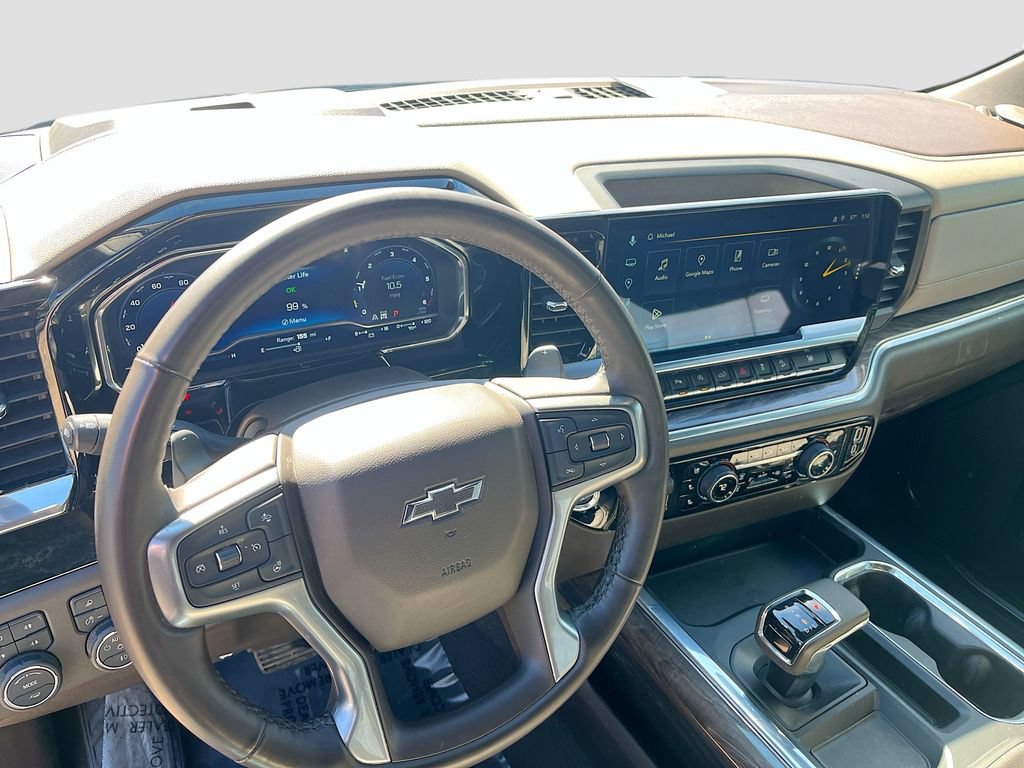Used 2023 Chevrolet Silverado 1500 LTZ AWD/4WD image 9