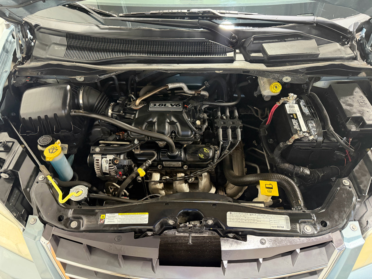 Used 2009 Chrysler Town & Country Touring w/ Flexible Seating Group image 25