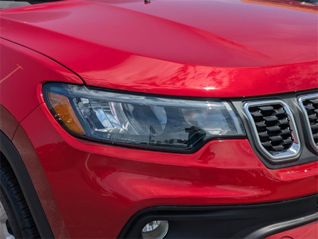 New 2025 Jeep Compass Latitude w/ Sun & Sound Group image 9