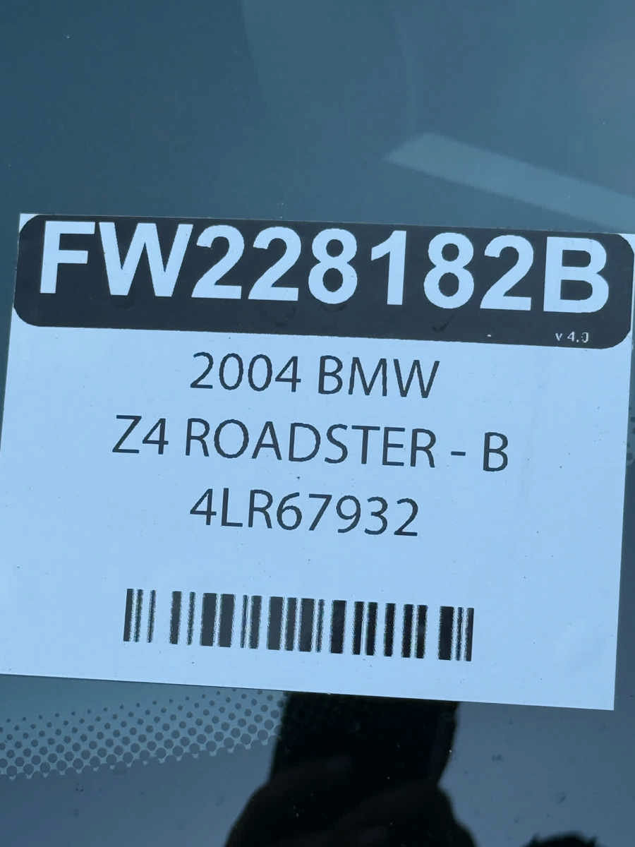 Used 2004 BMW Z4 2.5i RWD image 26