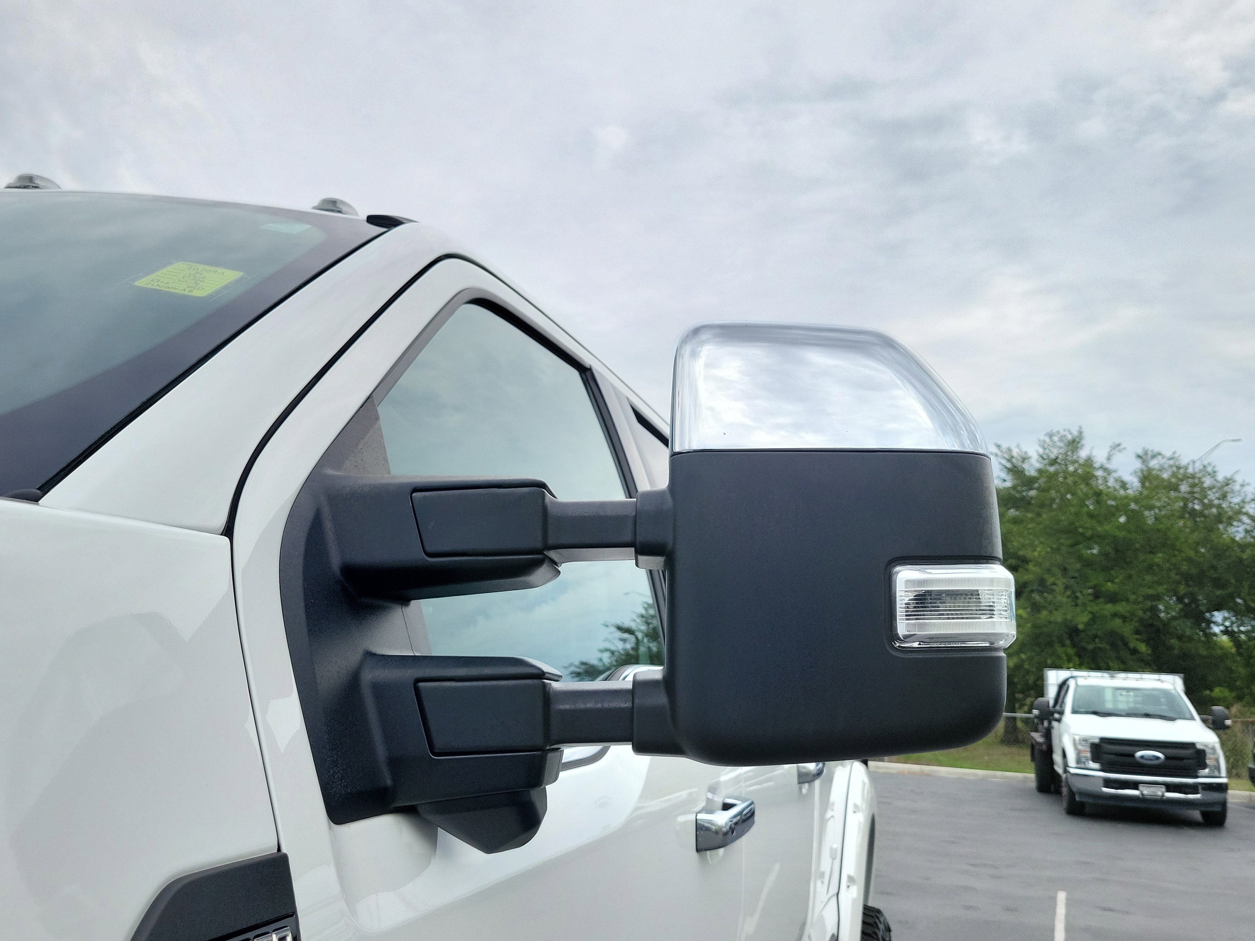 Used 2024 Ford F250 Limited AWD/4WD image 4