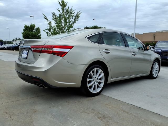Used 2014 Toyota Avalon Limited FWD image 5