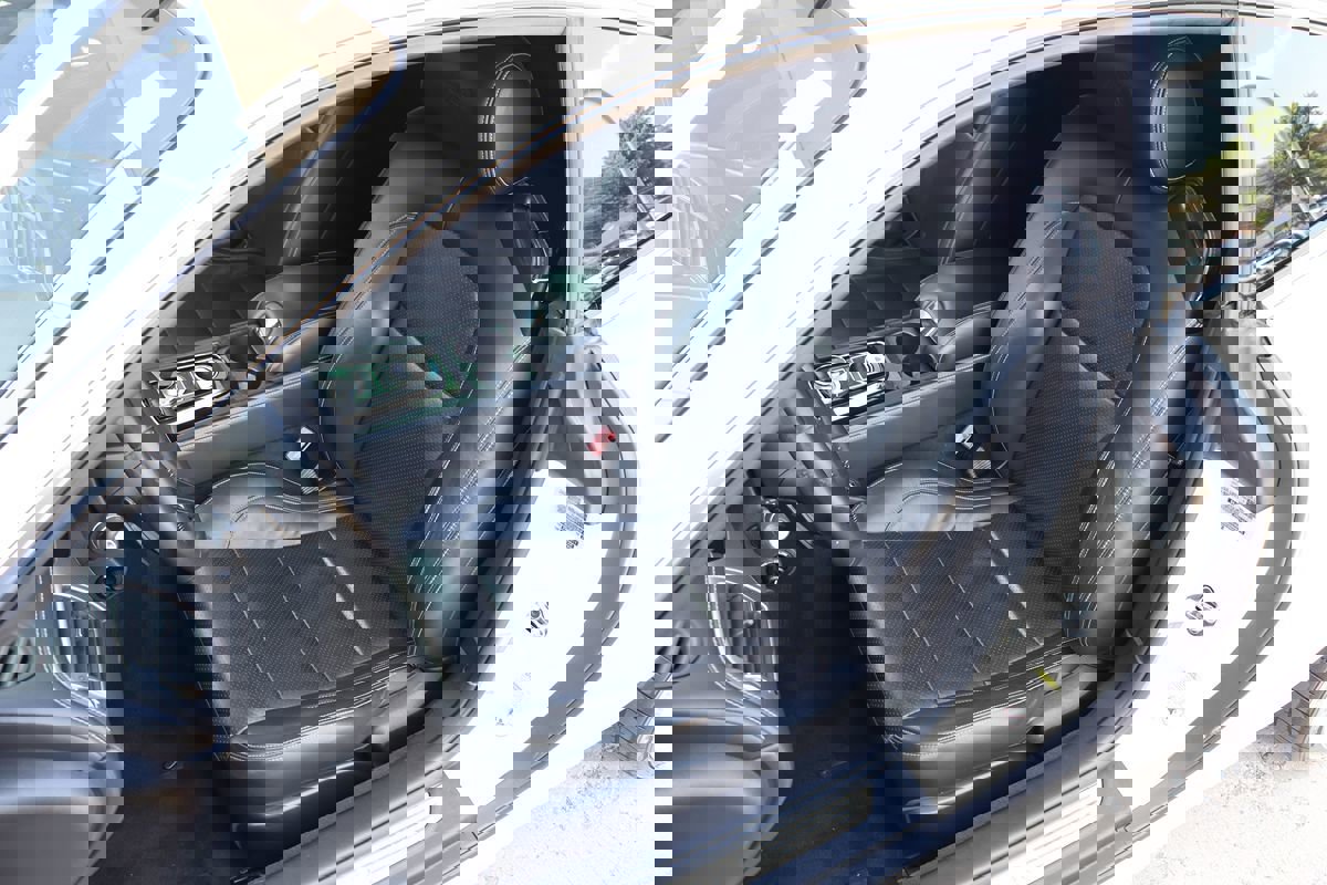 Used 2014 Jaguar XKR R image 28