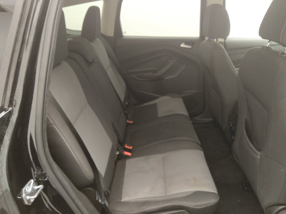 Used 2017 Ford Escape SE image 19