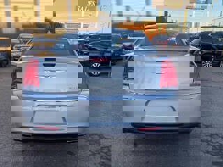 Used 2019 Chrysler 300 Touring w/ Driver Convenience Group image 5