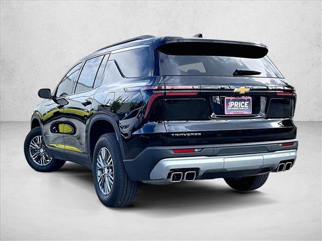 Used 2025 Chevrolet Traverse LT FWD image 13