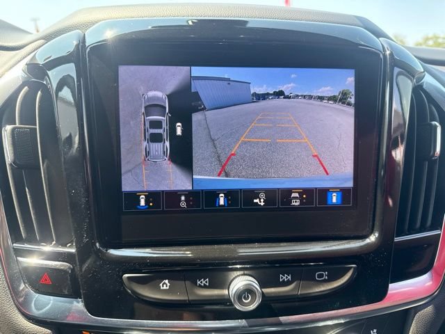 Used 2023 Chevrolet Traverse High Country w/ LPO, Floor Liner Package FWD image 32