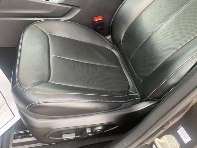 Certified 2024 Jeep Grand Cherokee L Limited w/ Luxury Tech Group II image 11