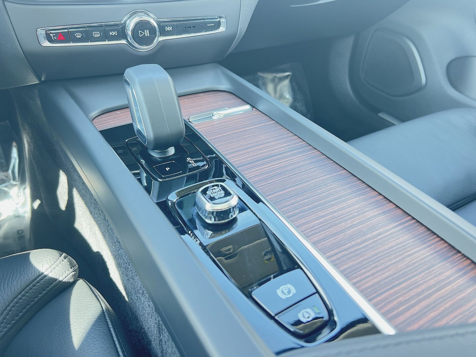 Certified 2023 Volvo S60 B5 Ultimate image 22