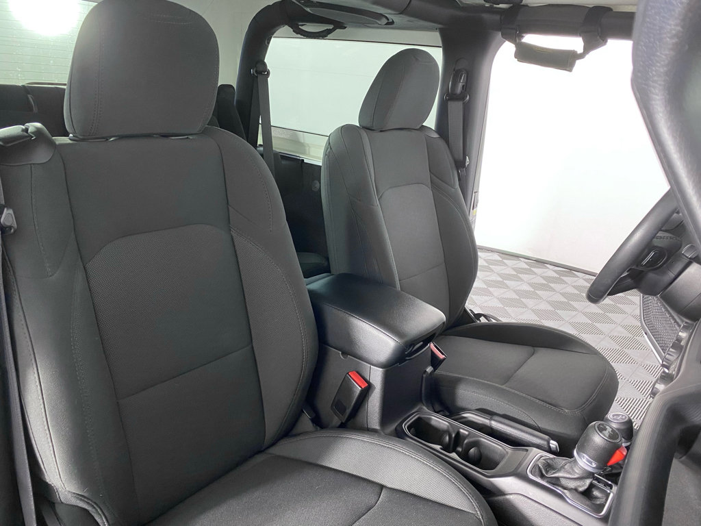 Used 2023 Jeep Wrangler Sport AWD/4WD image 9