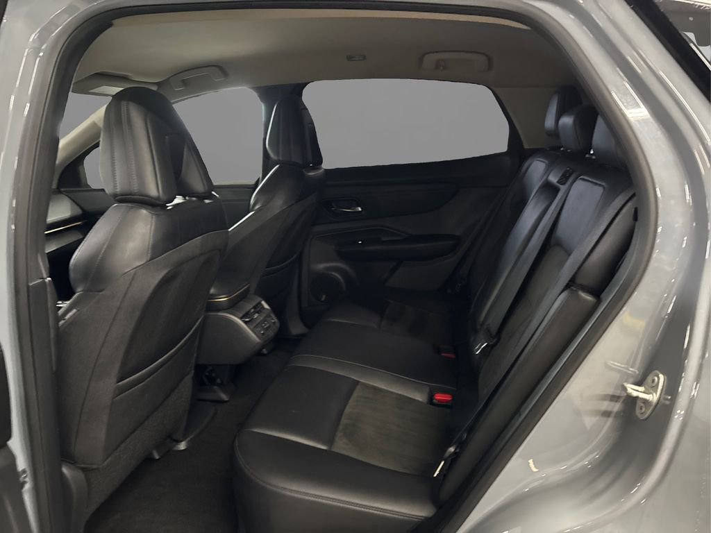 Used 2023 Nissan Ariya FWD image 10