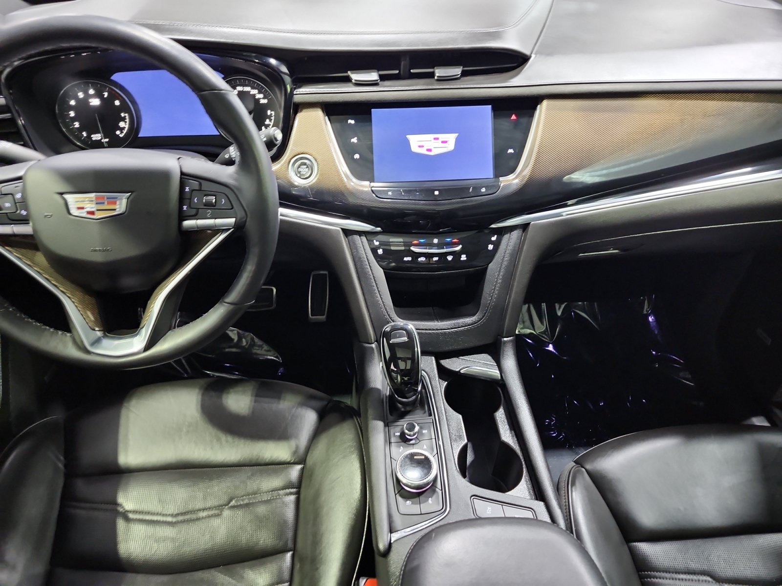 Used 2020 Cadillac XT6 Sport w/ Platinum Package AWD/4WD image 11