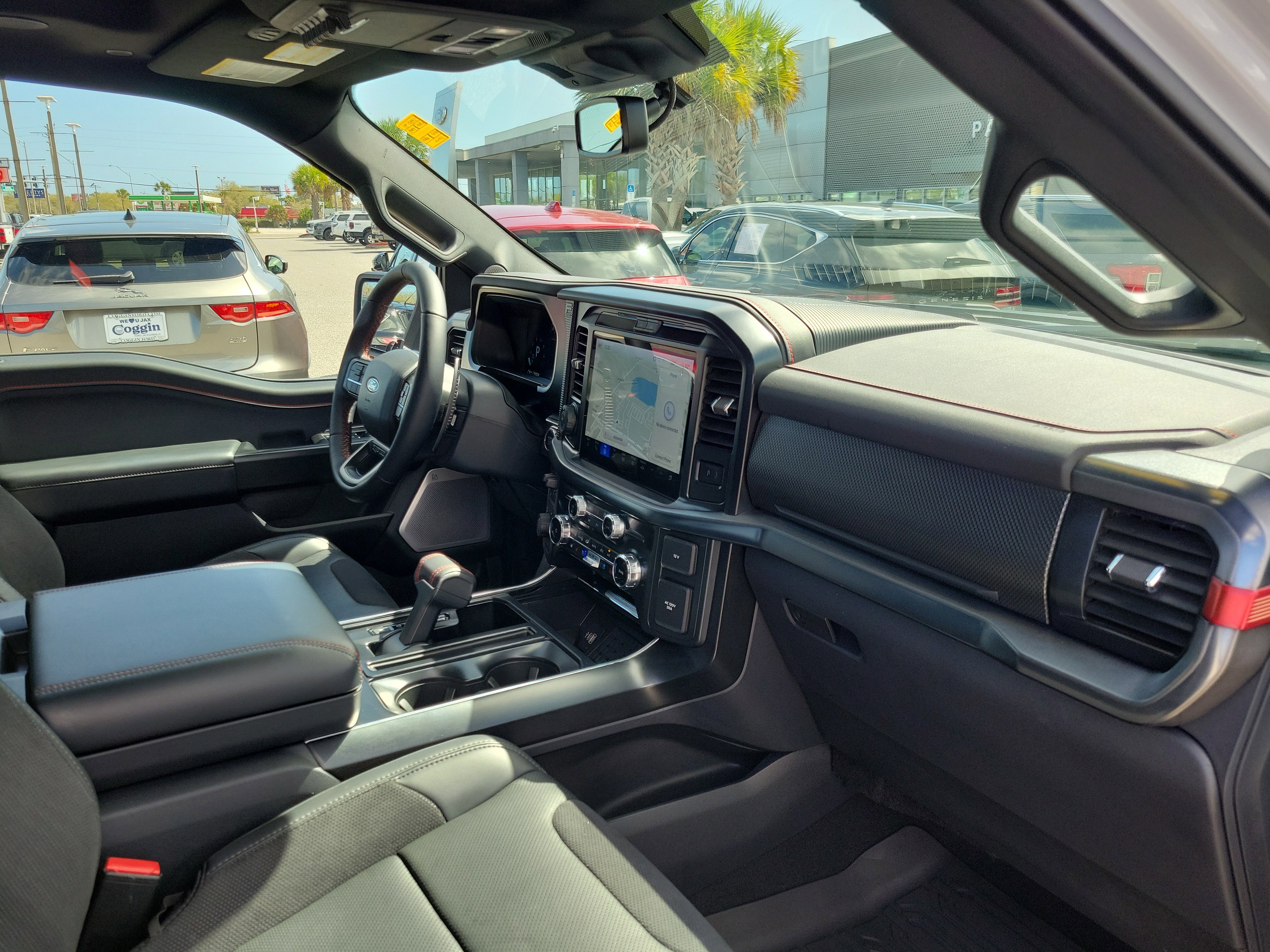 Used 2025 Ford F150 Raptor image 31