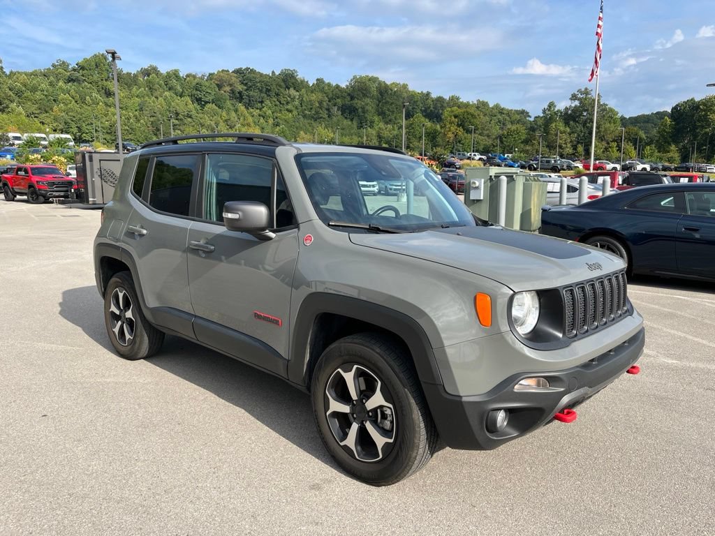 Used 2021 Jeep Renegade Trailhawk w/ Trailer Tow Group AWD/4WD image 2