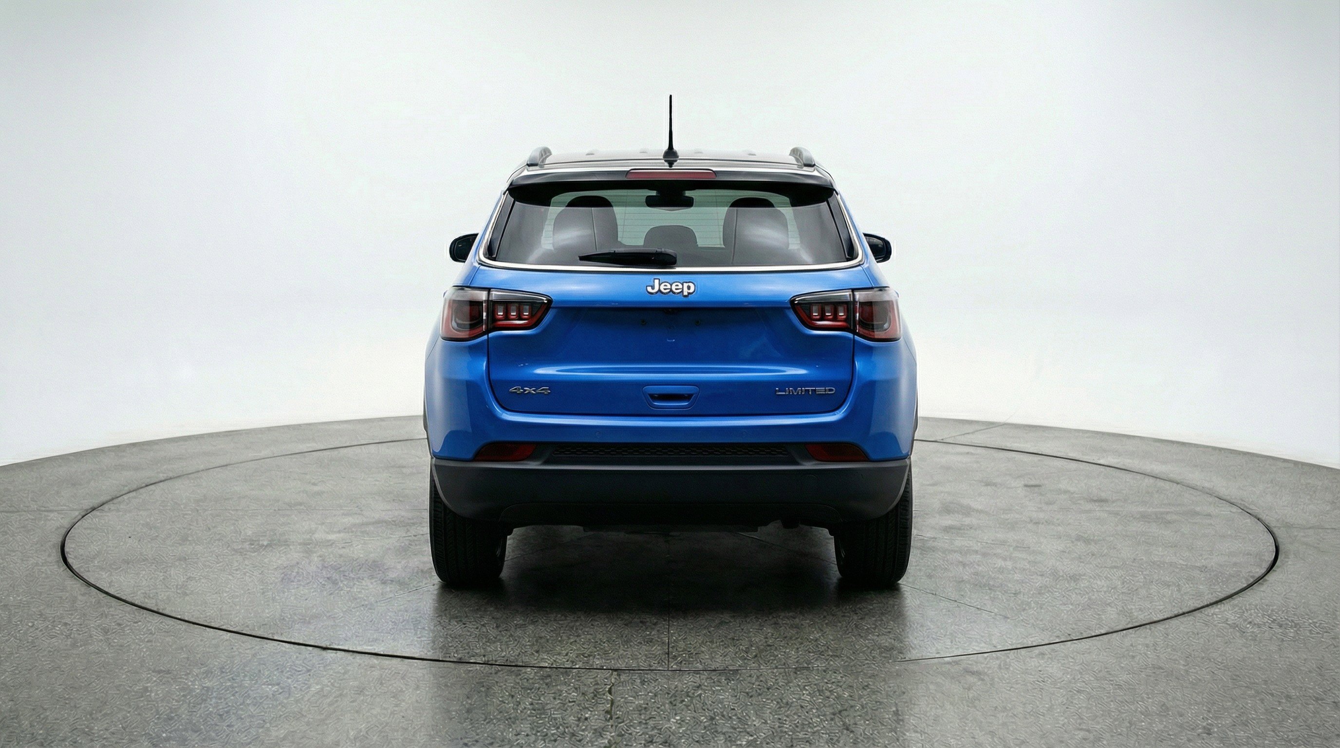 Used 2025 Jeep Compass Limited AWD/4WD image 7