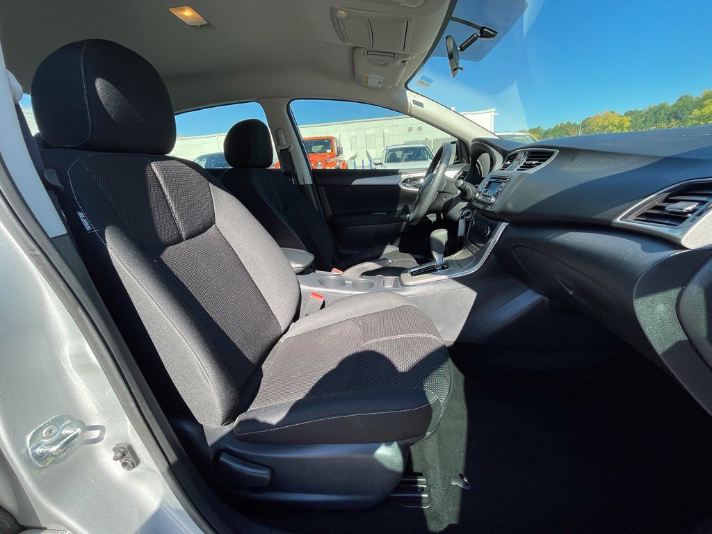 Used 2015 Nissan Sentra S FWD image 31