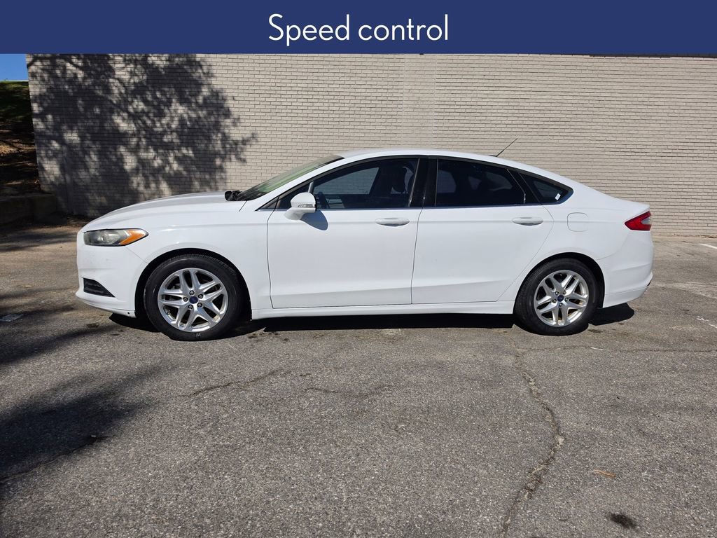 Used 2013 Ford Fusion SE FWD image 10