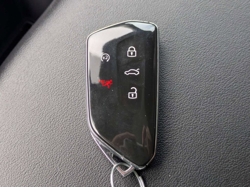 Certified 2024 Volkswagen Atlas SEL AWD/4WD image 35