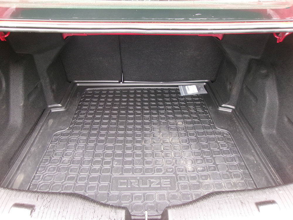 Used 2018 Chevrolet Cruze LT w/ Convenience Package image 10