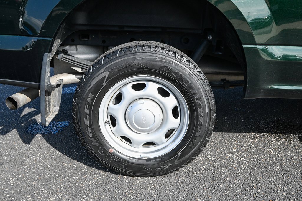 Used 2017 Ford F150 XL w/ Heavy-Duty Payload Package image 14